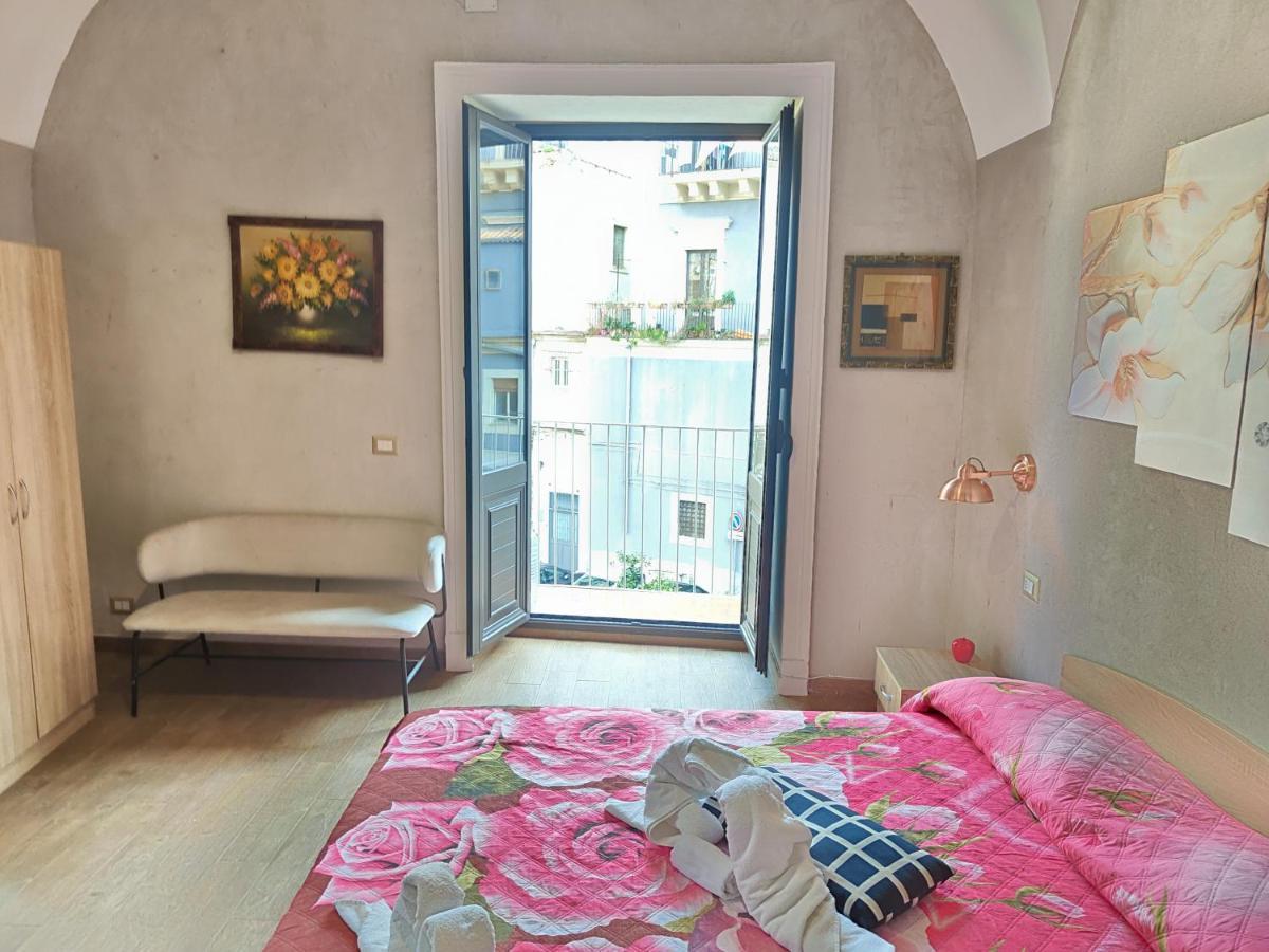 Pantaleone Holiday House Lejlighed Catania Eksteriør billede